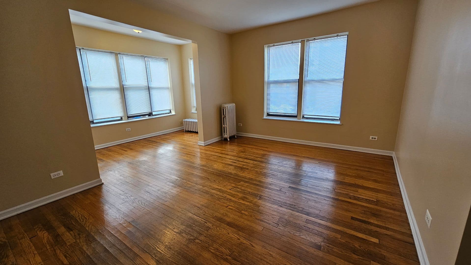 Chicago Apartment: 7722-28 N. Marshfield