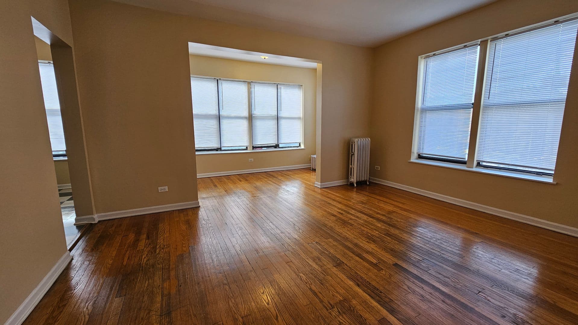 Chicago Apartment: 7722-28 N. Marshfield