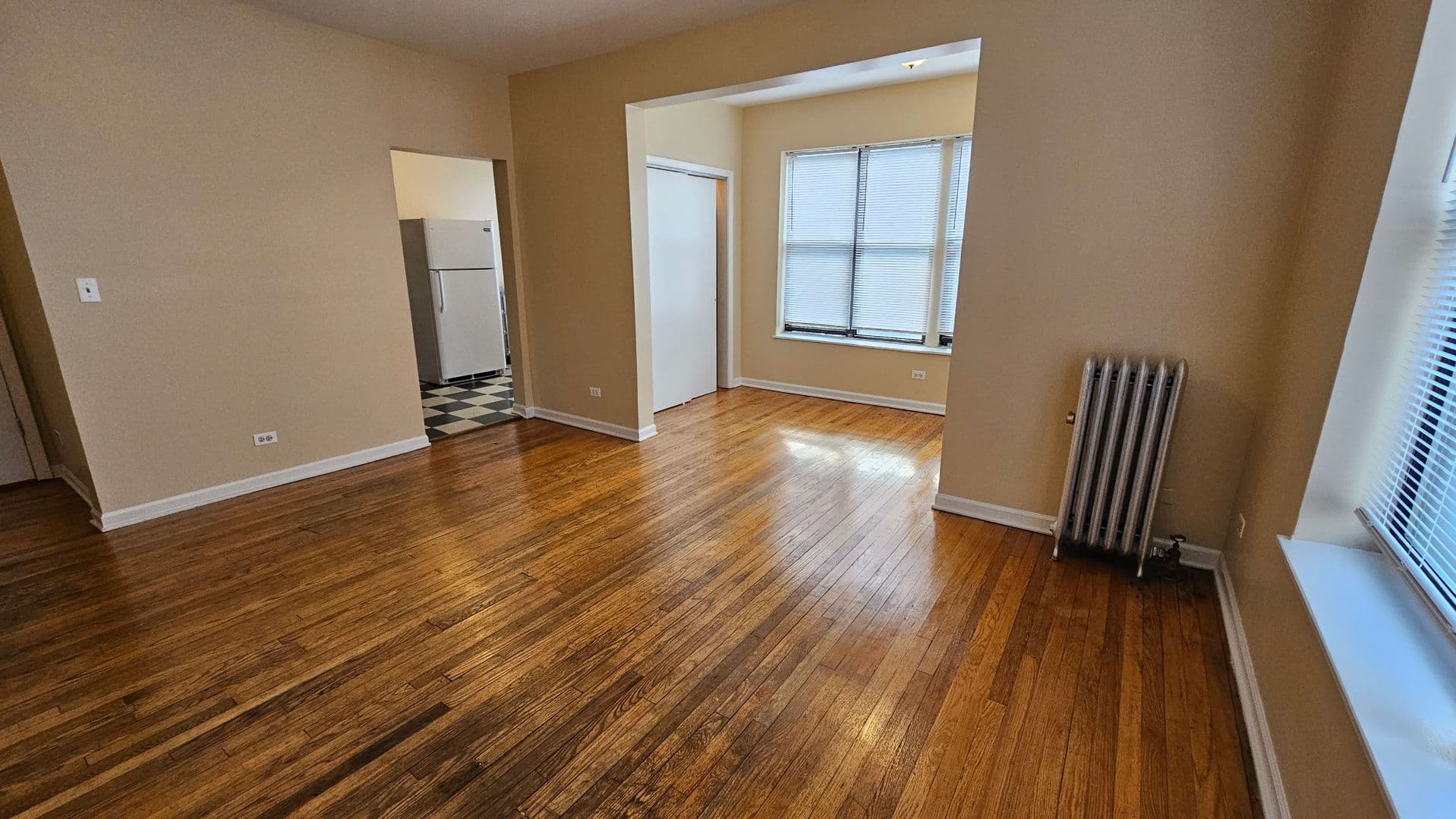 Chicago Apartment: 7722-28 N. Marshfield