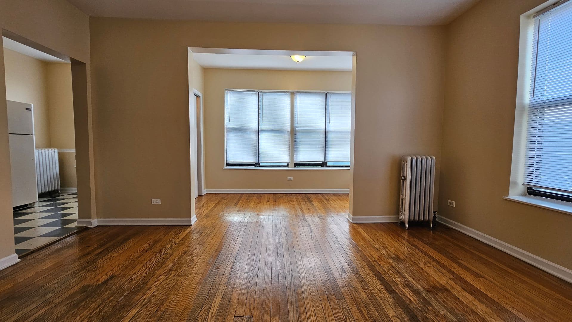 Chicago Apartment: 7722-28 N. Marshfield