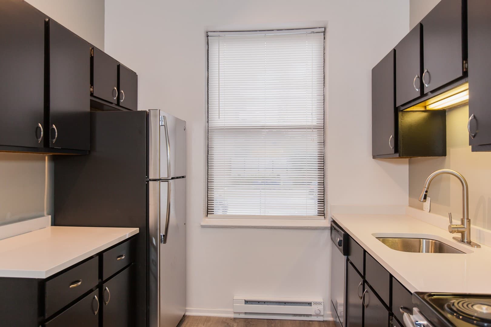 Chicago Apartment: 3450-56 N. Elaine Place