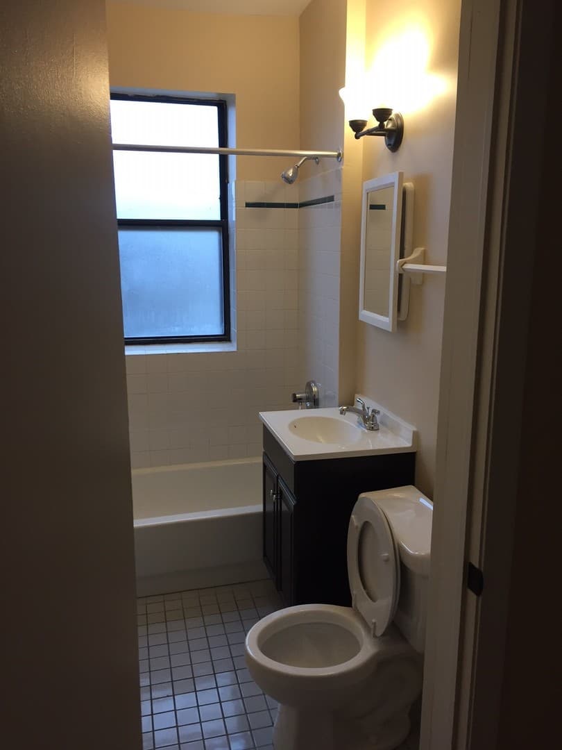 Chicago Apartment: 7722-28 N. Marshfield