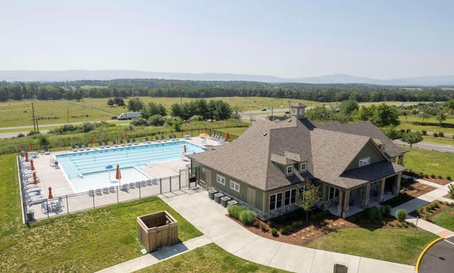 Lake Frederick Townhome: 129 Bayhill Terrace