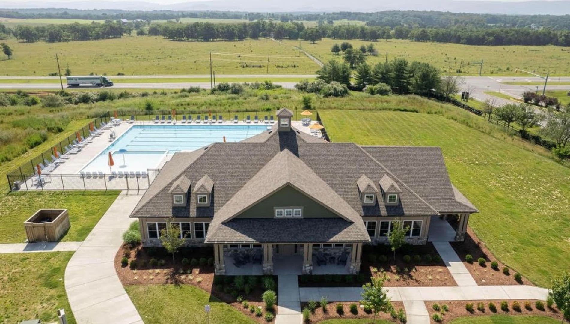 Lake Frederick Townhome: 129 Bayhill Terrace