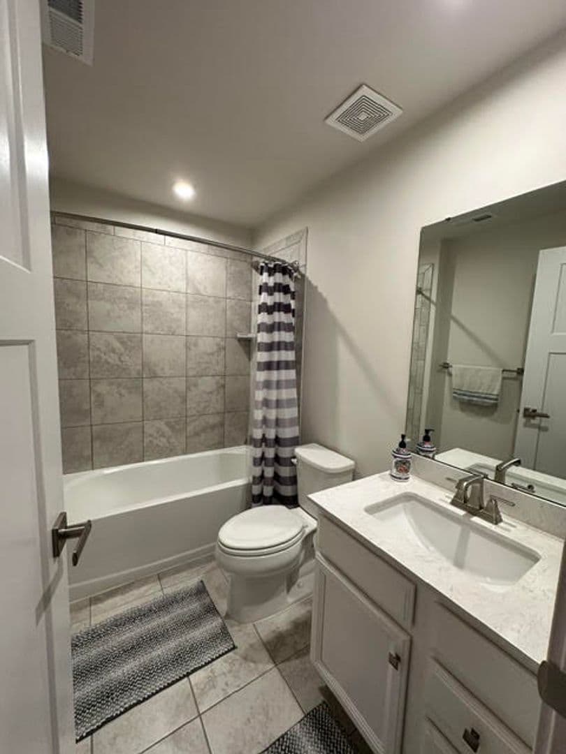 Lake Frederick Townhome: 129 Bayhill Terrace