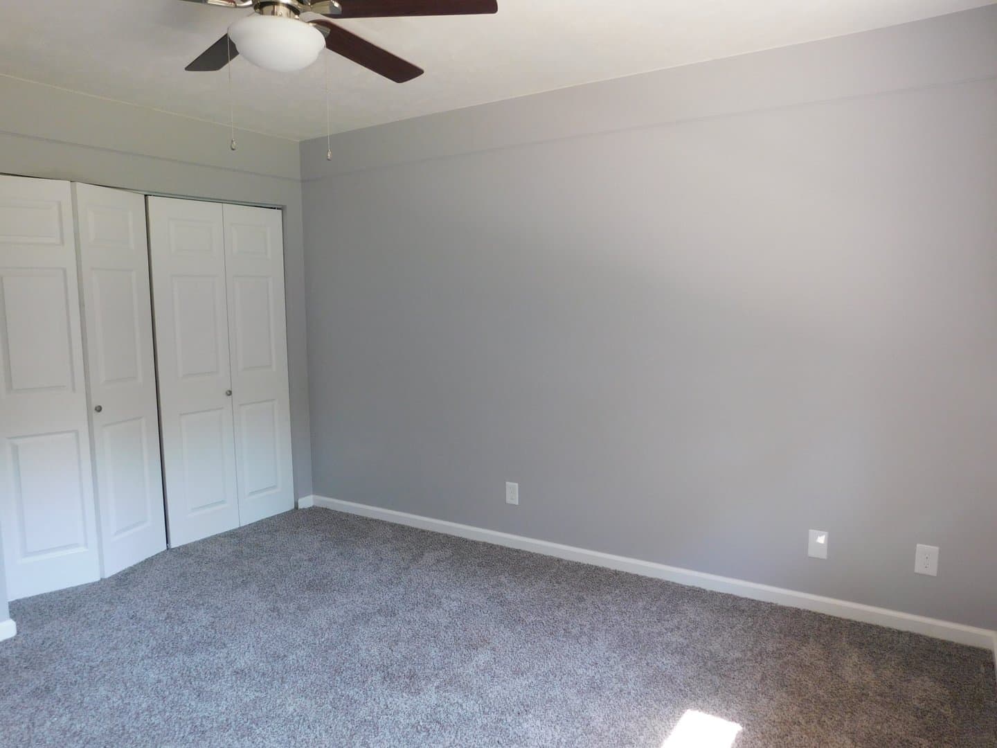 Springfield House: 2730 E Black