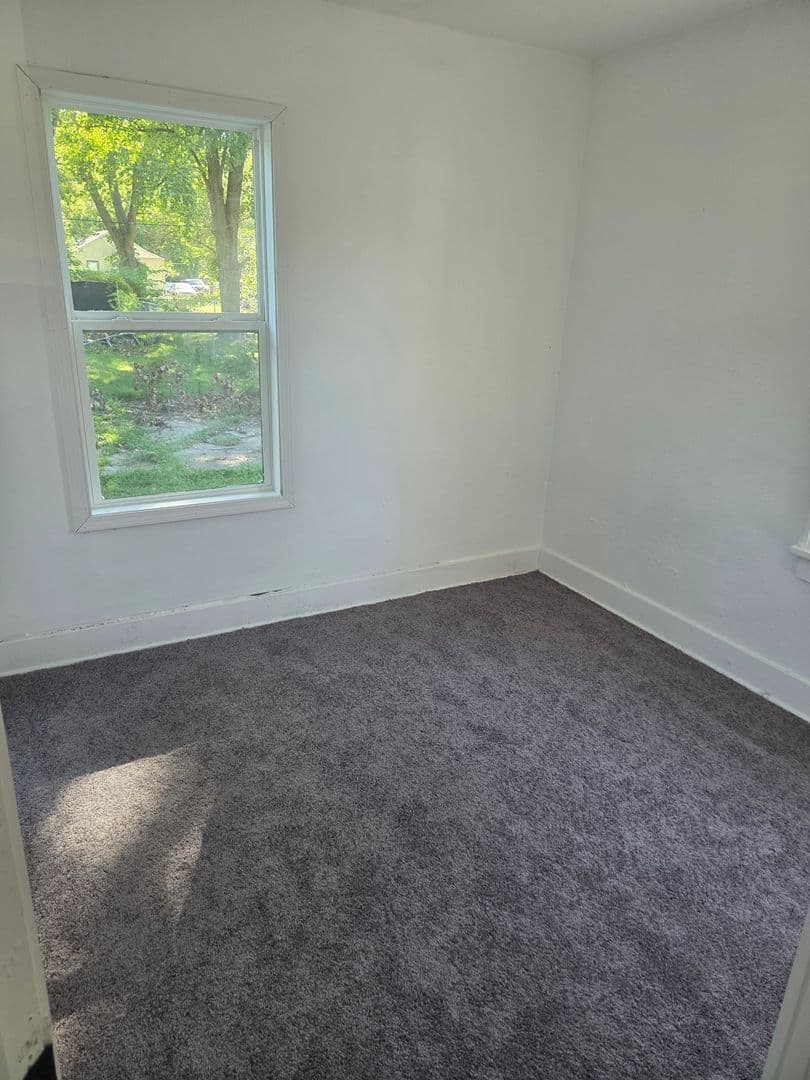 Springfield House: 2160 S Martin Luther King Jr Drive