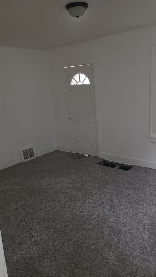 Springfield House: 2160 S Martin Luther King Jr Drive