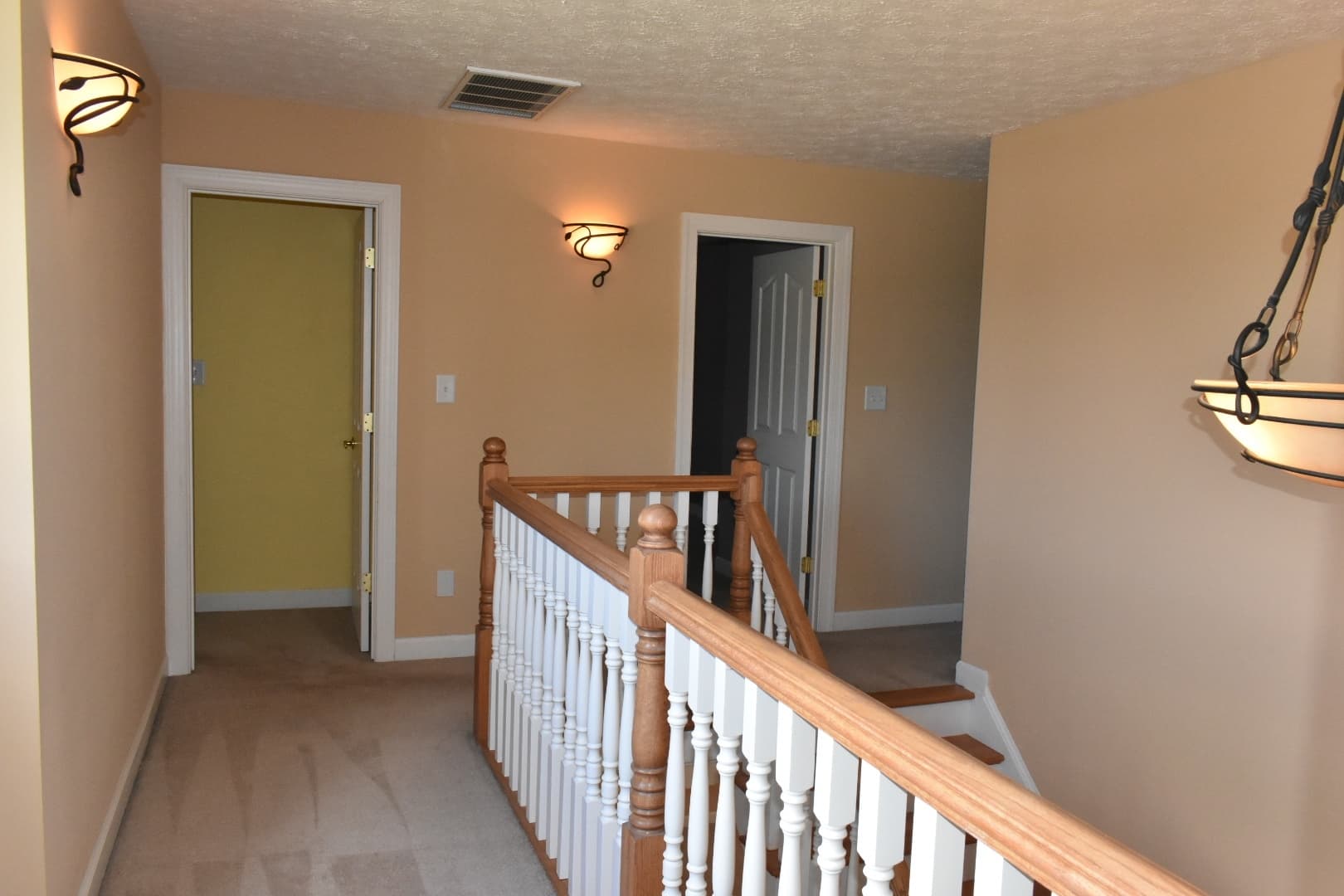 Yorktown House: 203 Richter Lane