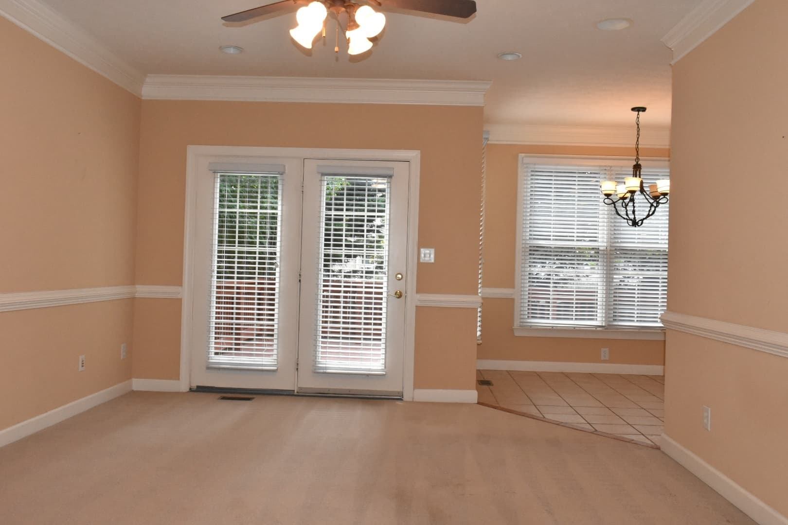 Yorktown House: 203 Richter Lane