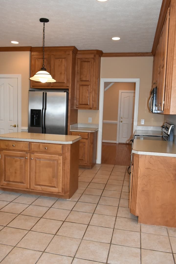 Yorktown House: 203 Richter Lane