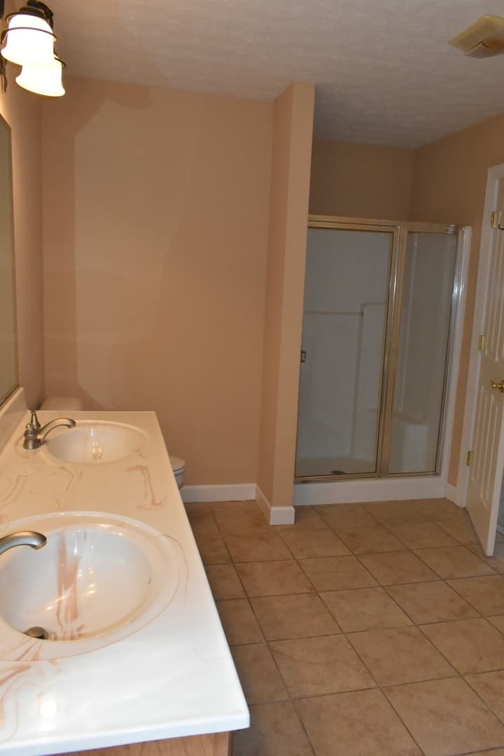 Yorktown House: 203 Richter Lane