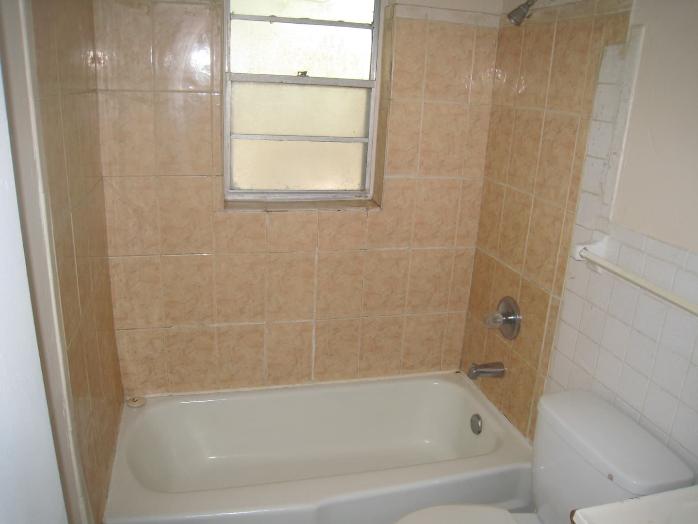West Palm Beach Apartment: 1176 W 32nd Street