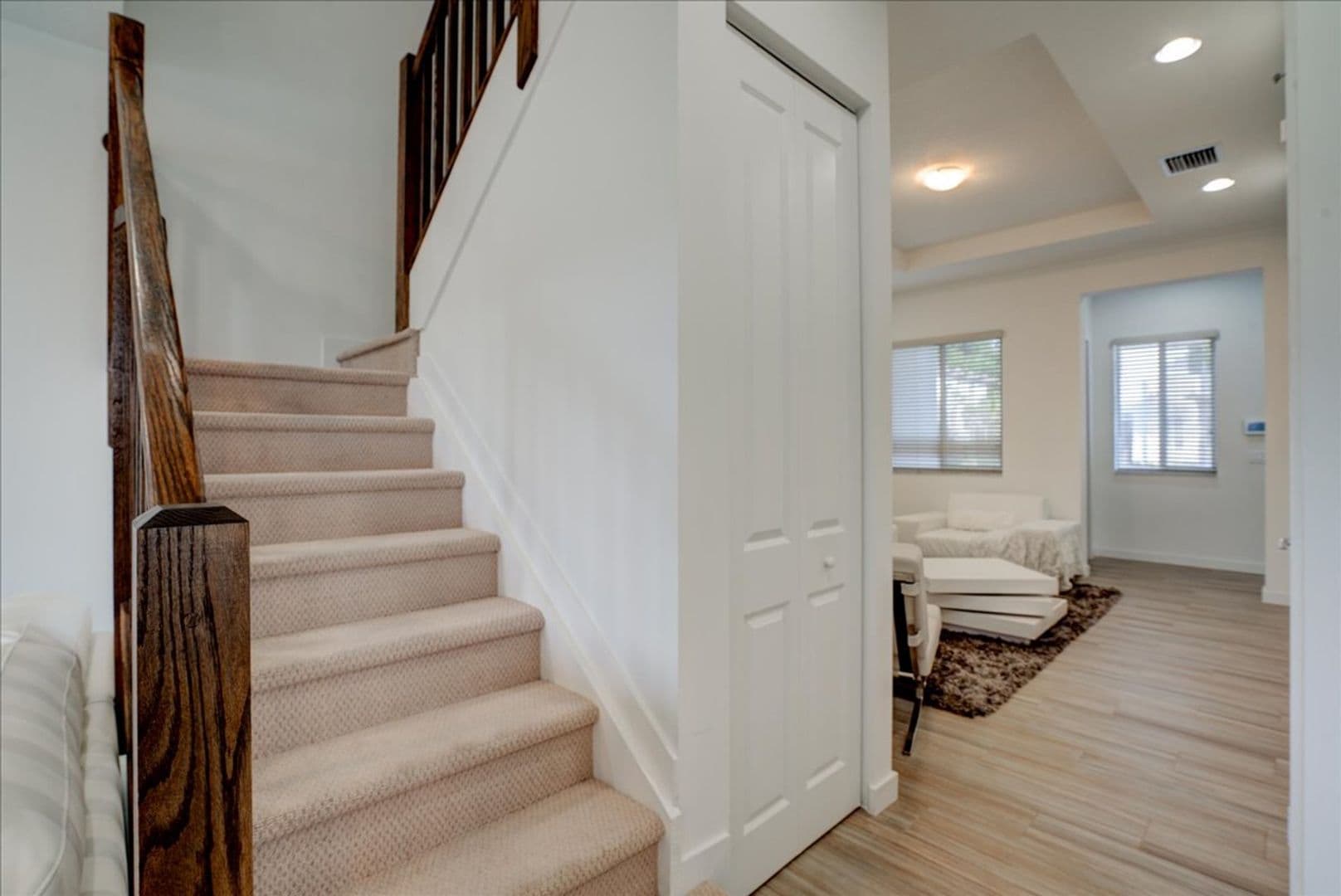 Wellington Apartment: 1451 Pioneer Way