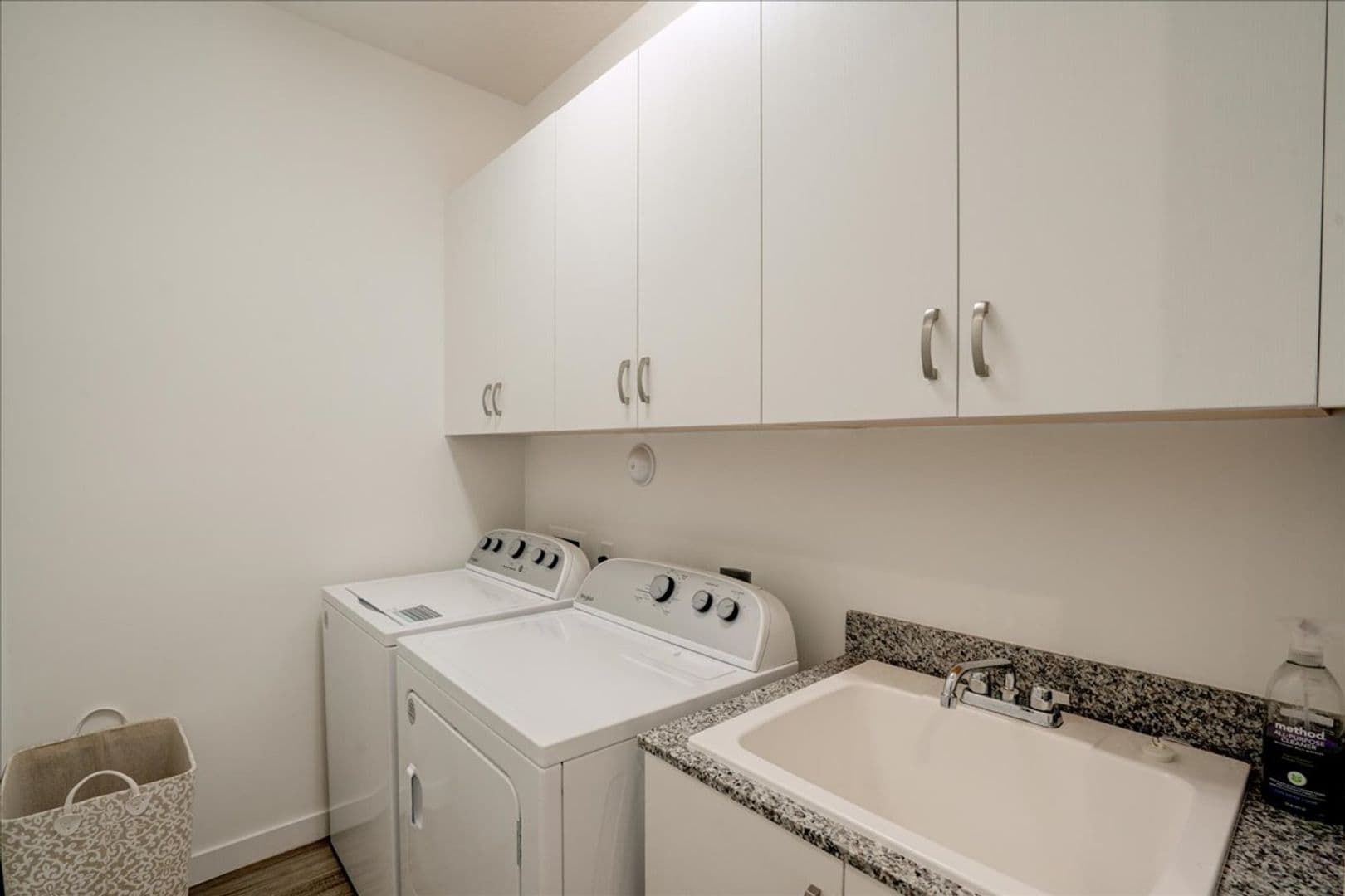 Wellington Apartment: 1451 Pioneer Way