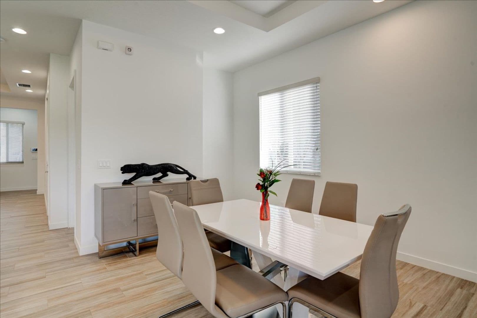Wellington Apartment: 1451 Pioneer Way