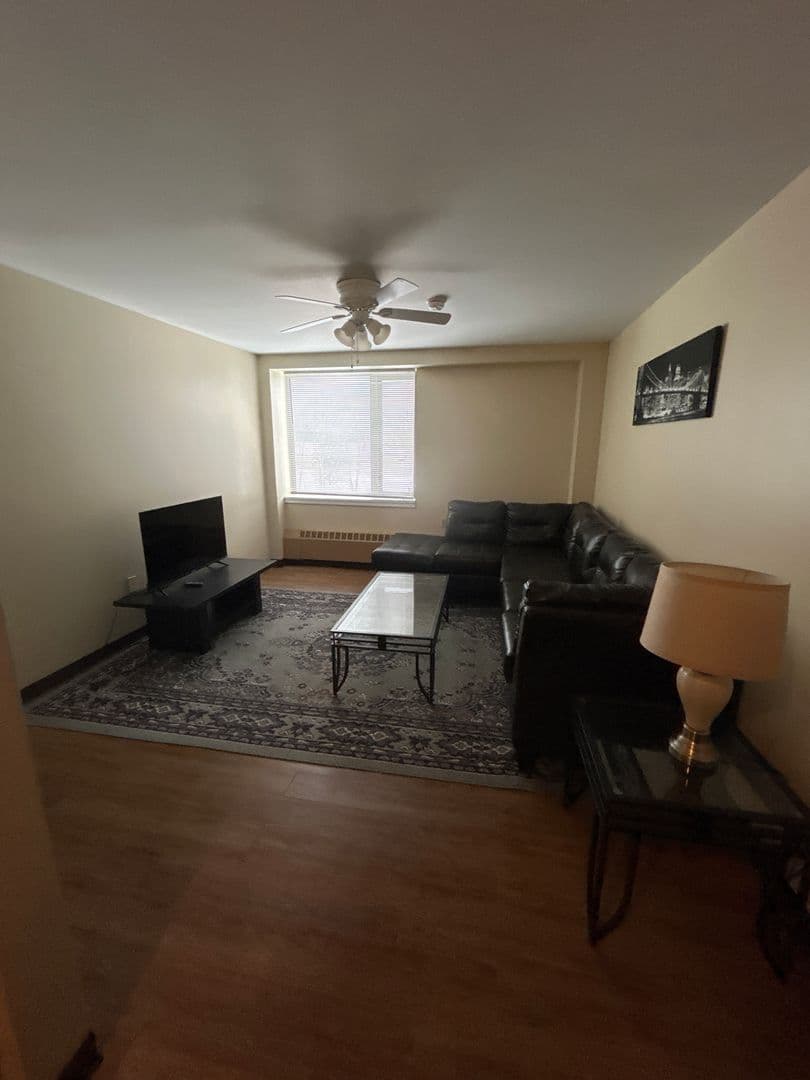 Rome Apartment: 80 Geiger Rd