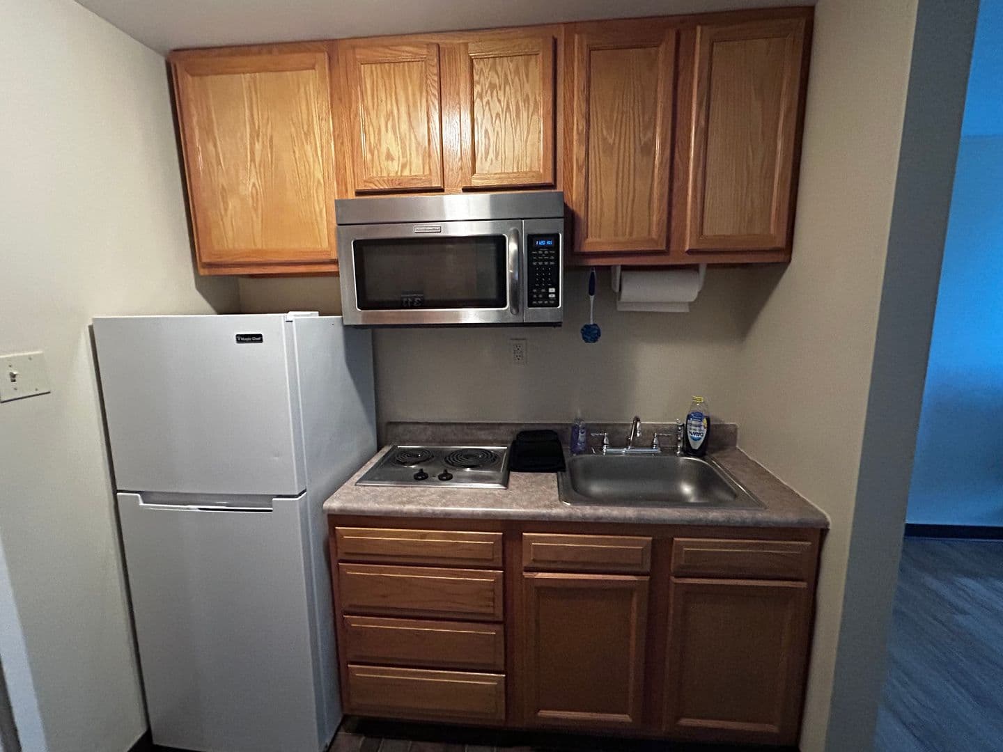 Rome Apartment: 80 Geiger Rd
