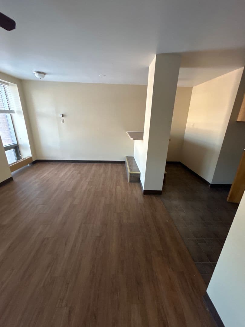 Rome Apartment: 80 Geiger Rd