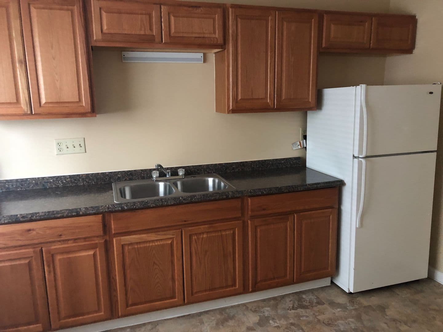 Syracuse Apartment: 170 Polk Street