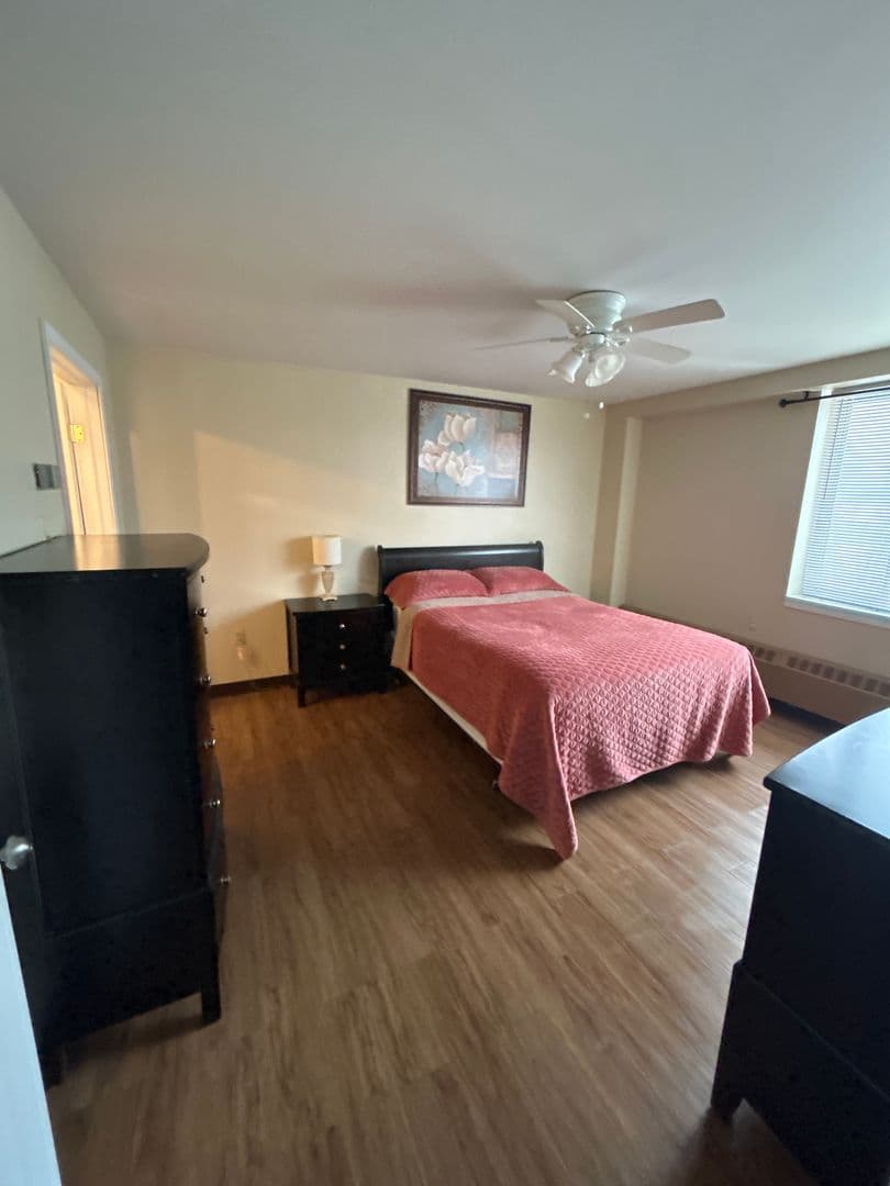 Rome Apartment: 80 Geiger Rd