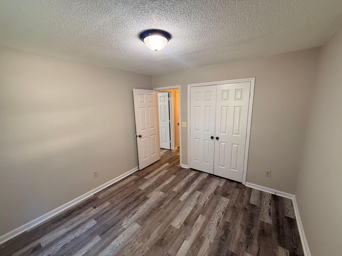Charlotte House: 5932 Loch Arbor Lane