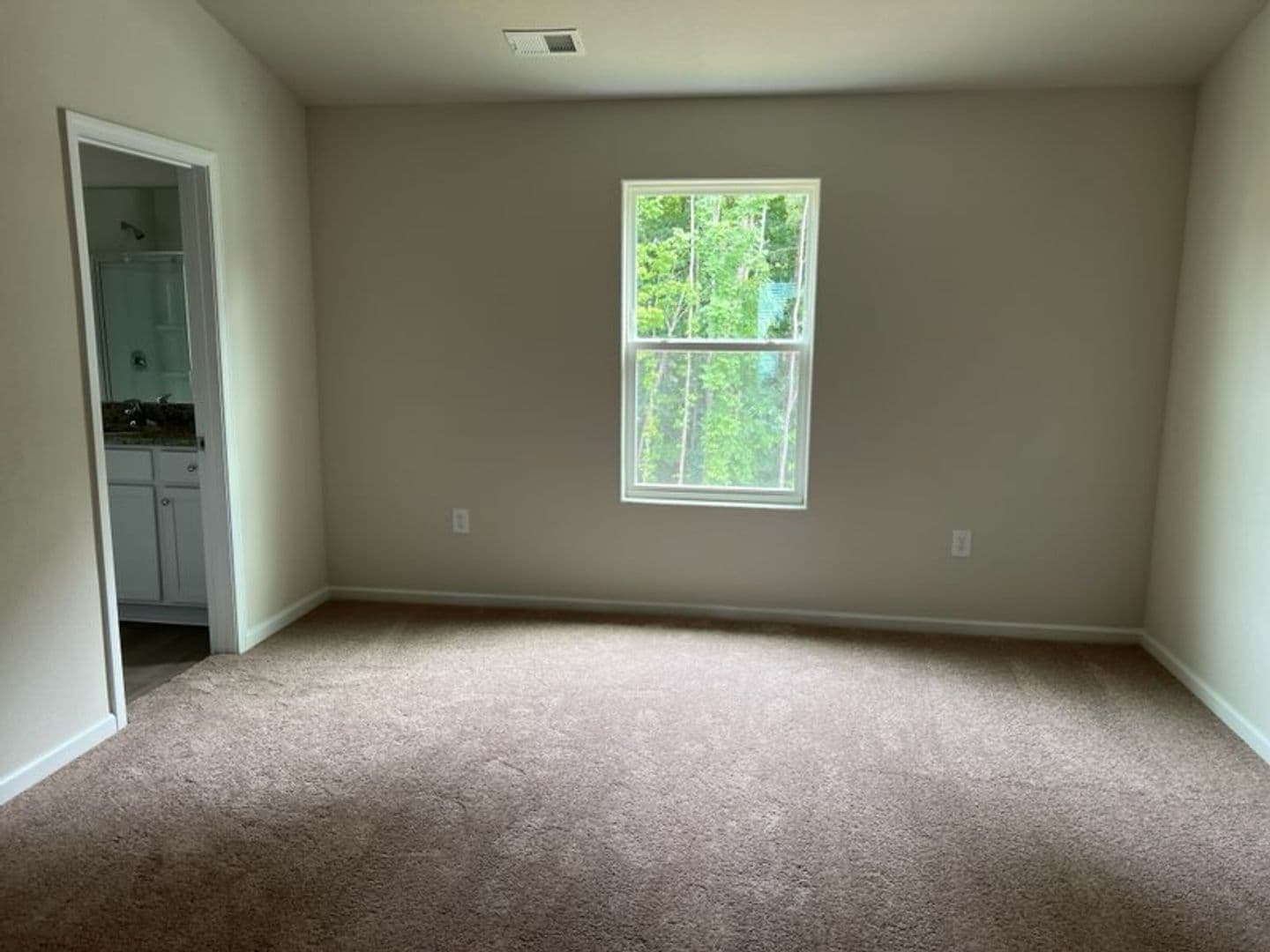 Charlotte House: 6020 Lowe Ln