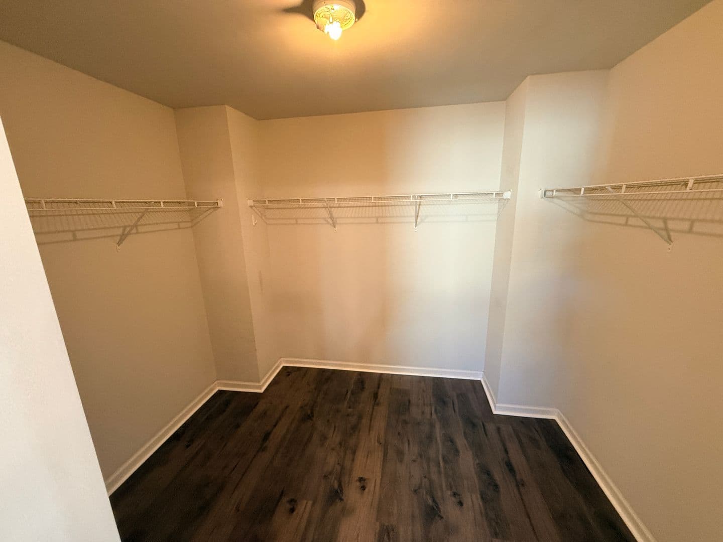 Clover House: 7157 Sonja Dr