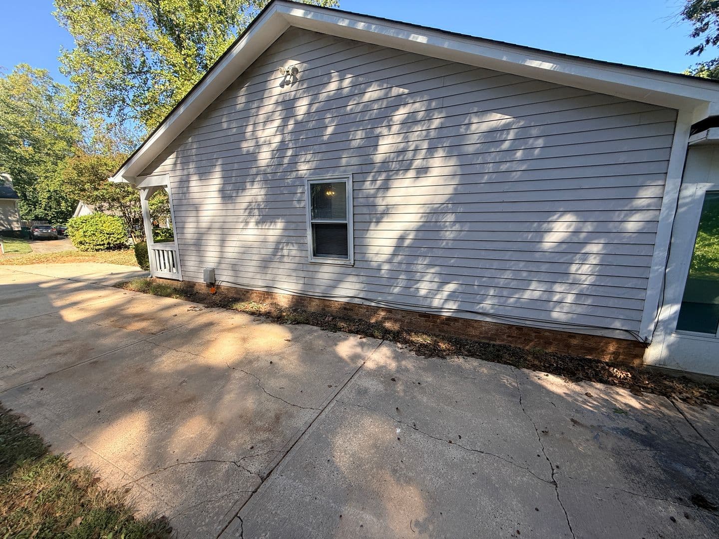 Charlotte House: 5932 Loch Arbor Lane