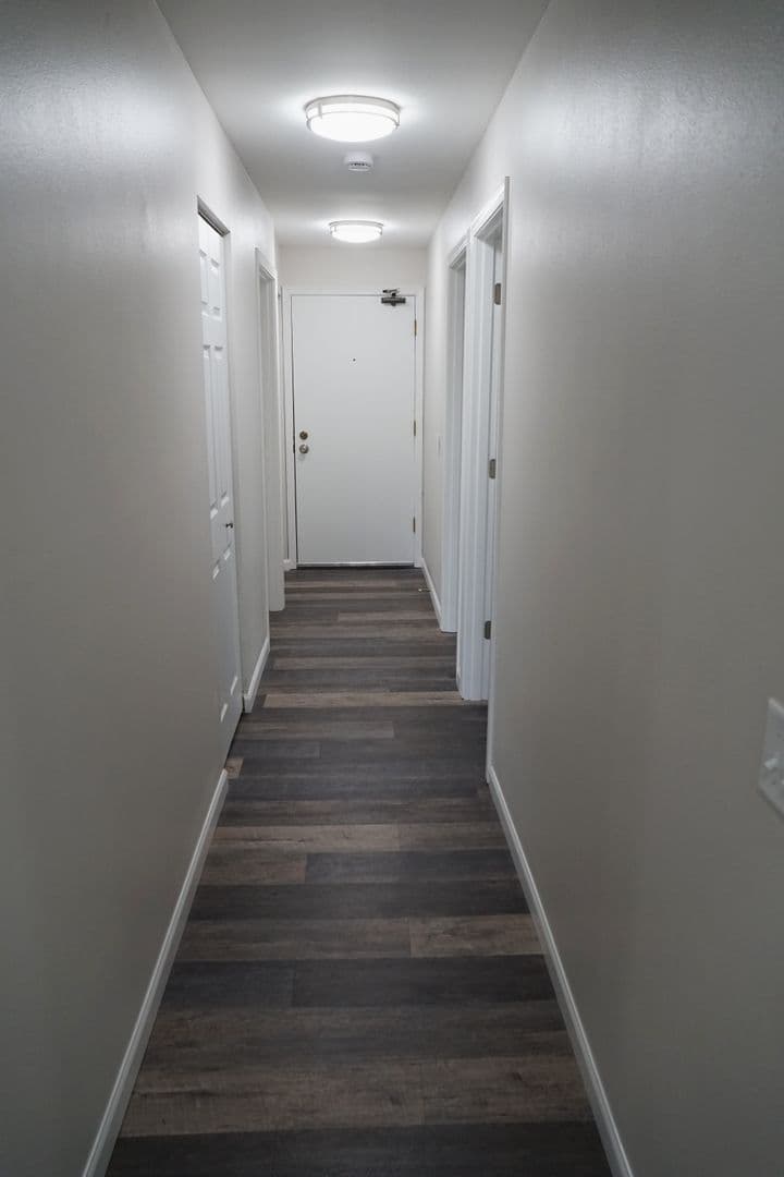 Madison Apartment: 5806 Raymond Road