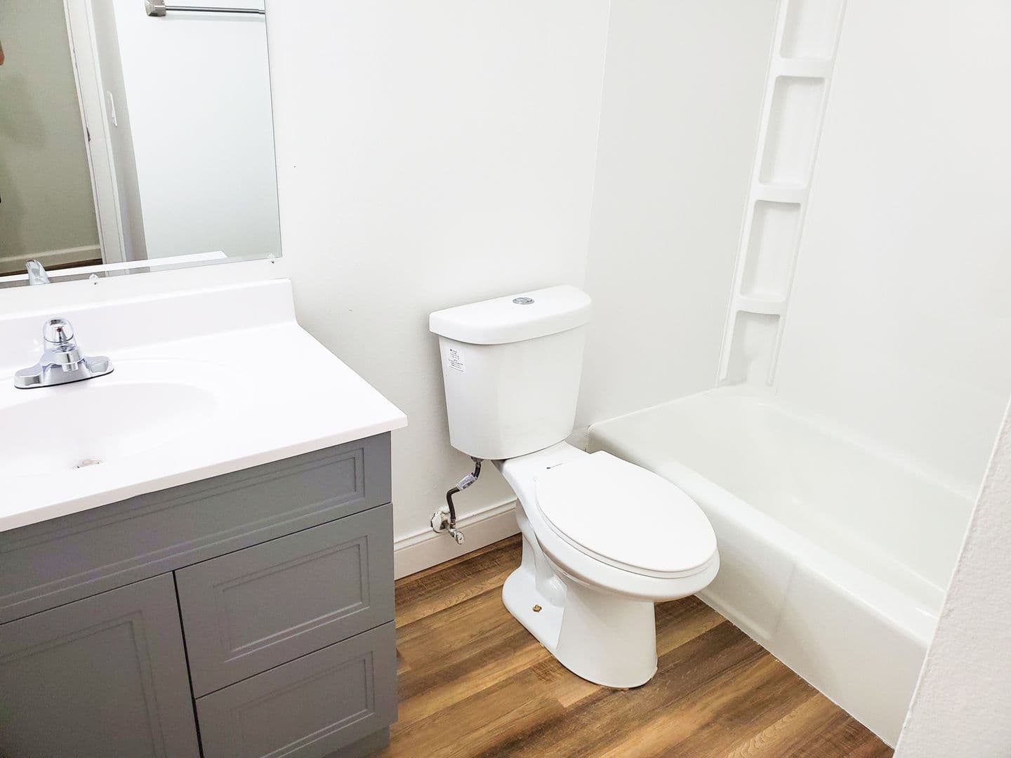 Fitchburg Apartment: 4929 Chalet Gardens Road