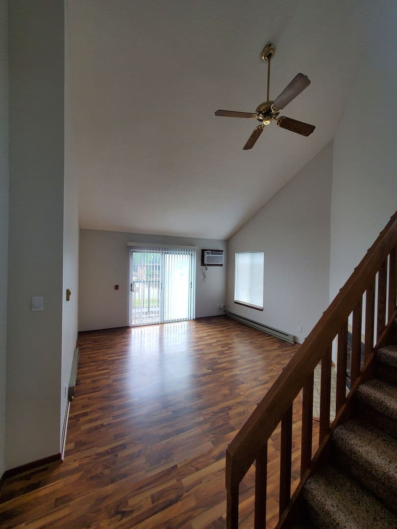 Madison Apartment: 5806 Raymond Road