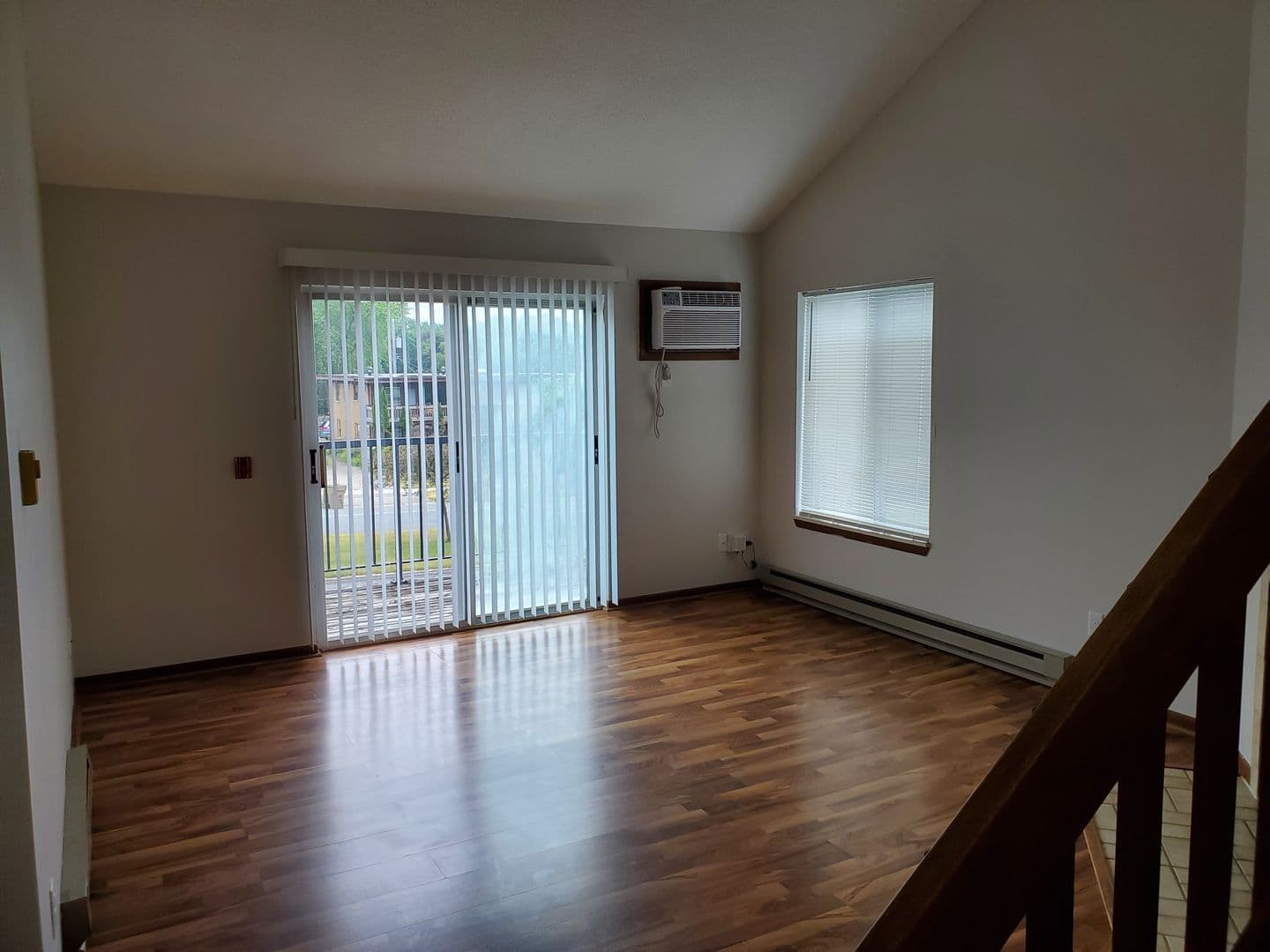Madison Apartment: 5806 Raymond Road