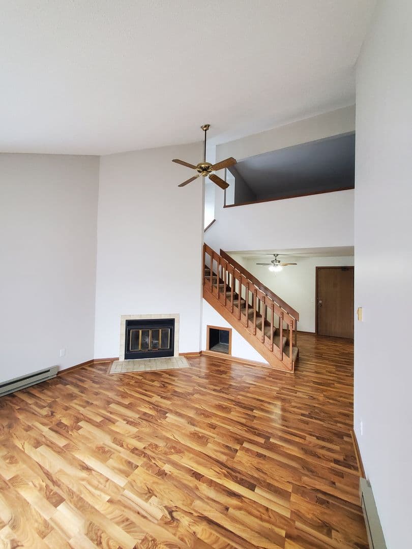 Madison Apartment: 5806 Raymond Road