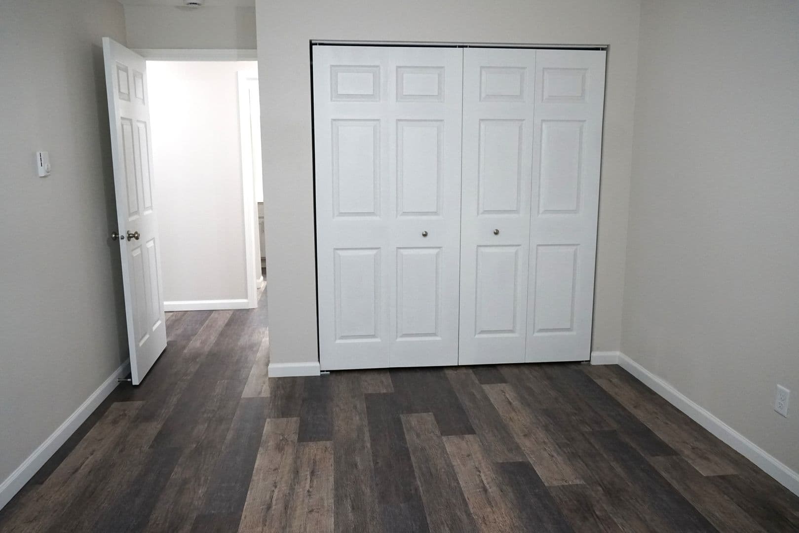 Madison Apartment: 5806 Raymond Road