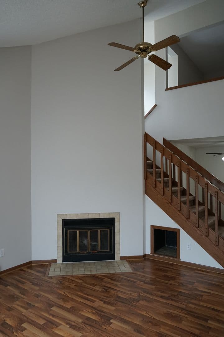 Madison Apartment: 5806 Raymond Road