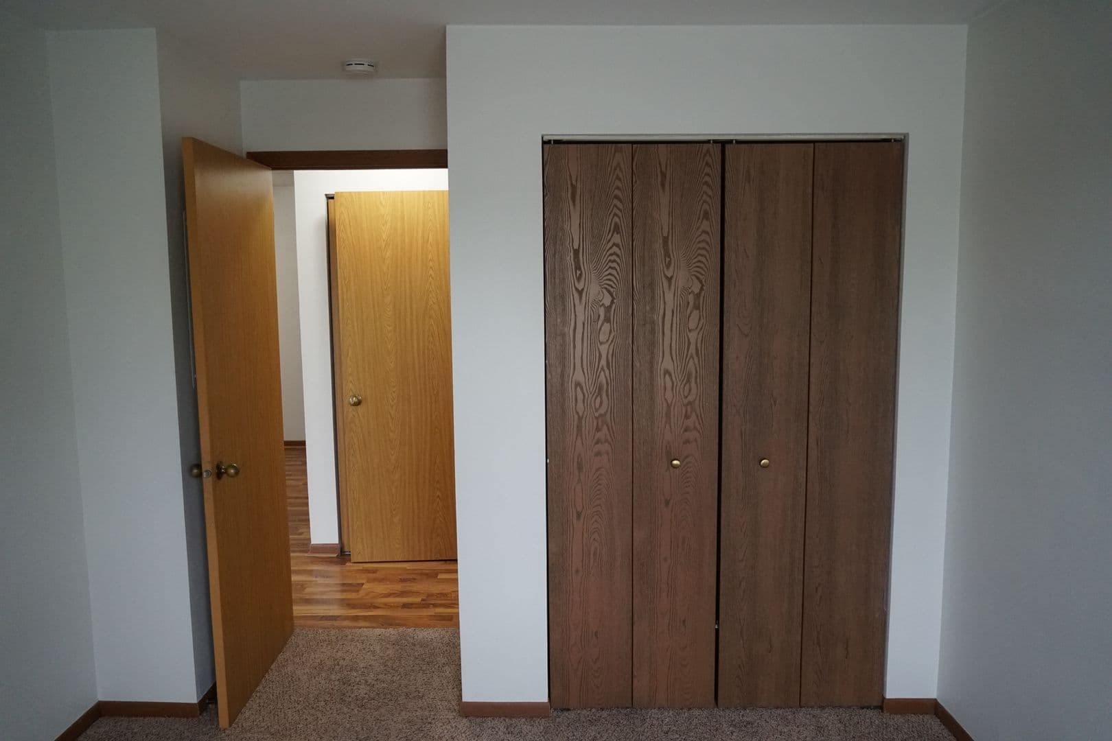 Madison Apartment: 5806 Raymond Road