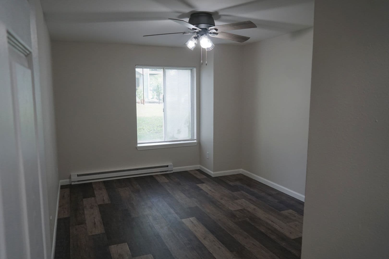 Madison Apartment: 5806 Raymond Road