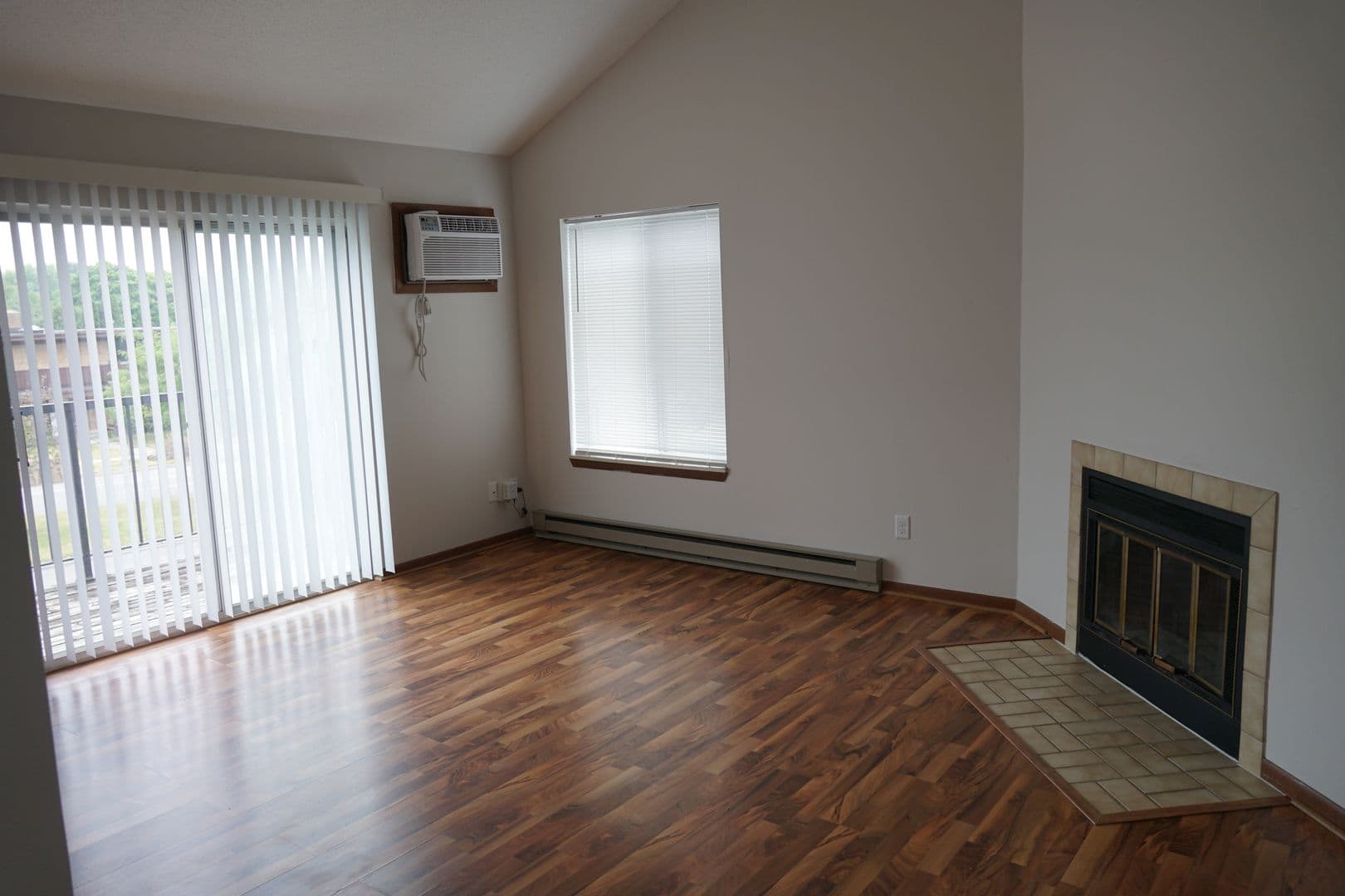 Madison Apartment: 5806 Raymond Road