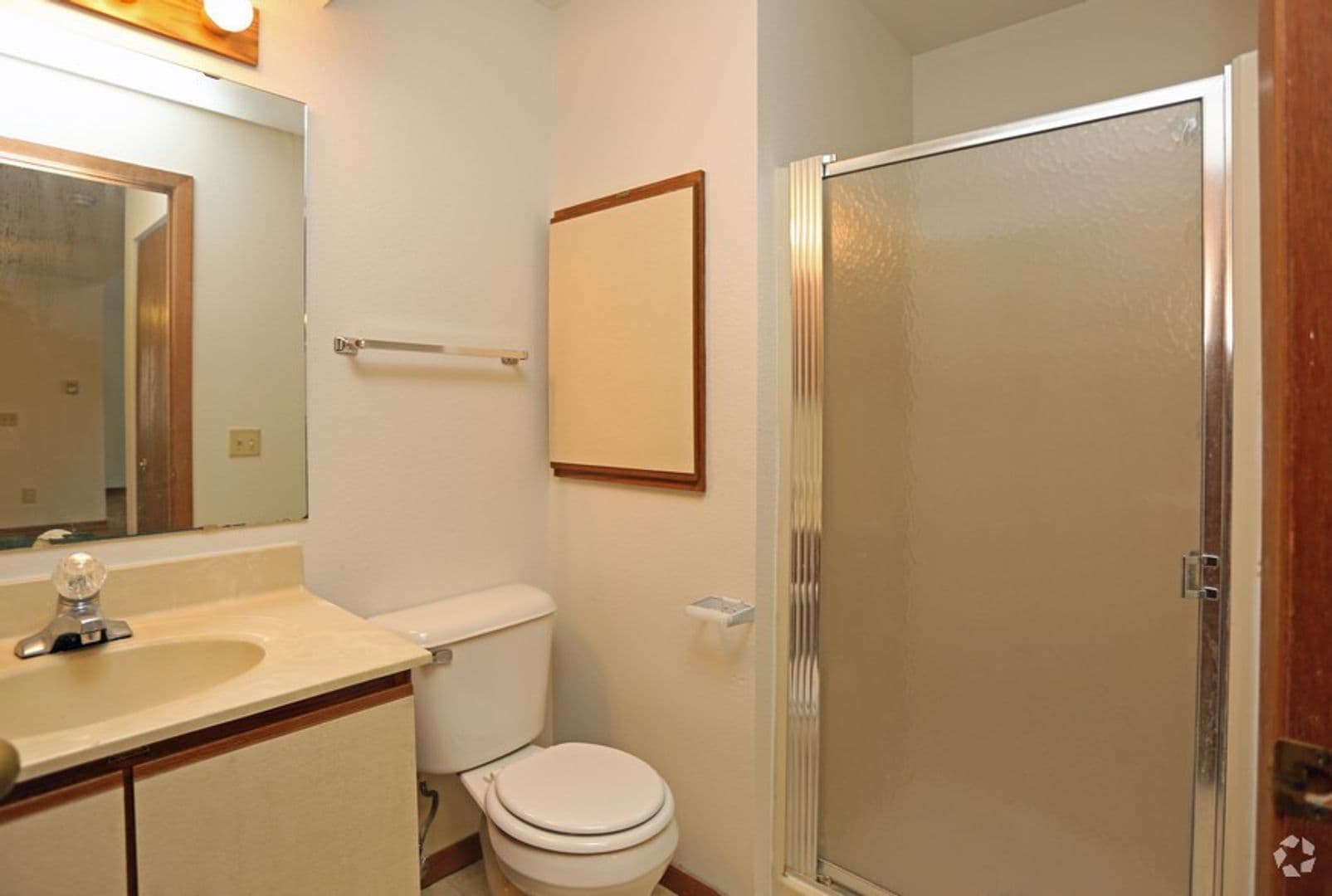 Madison Apartment: 5806 Raymond Road