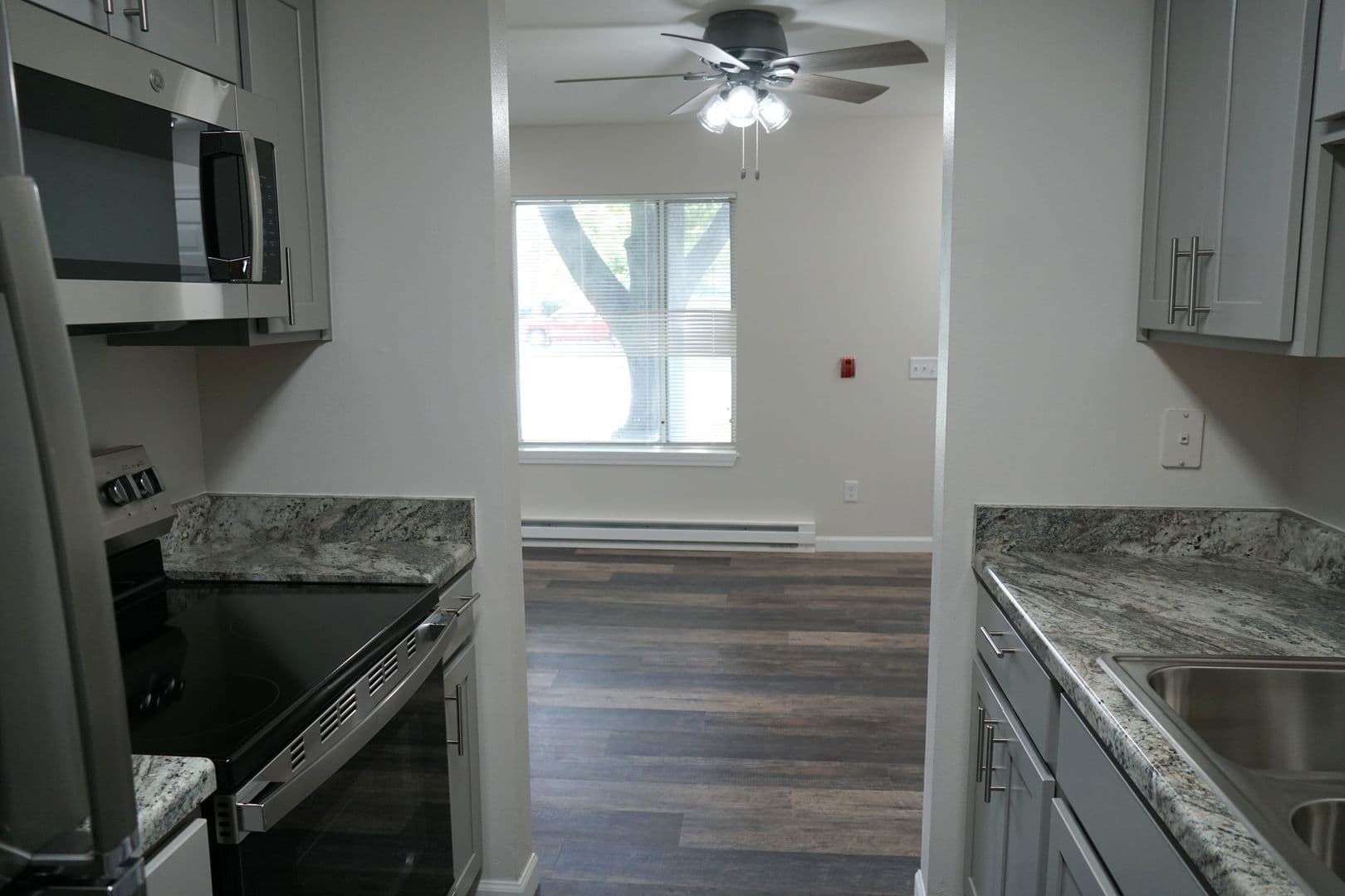 Madison Apartment: 5806 Raymond Road