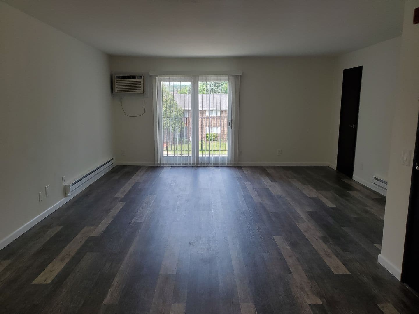 Fitchburg Apartment: 2113 Red Arrow Trail #1