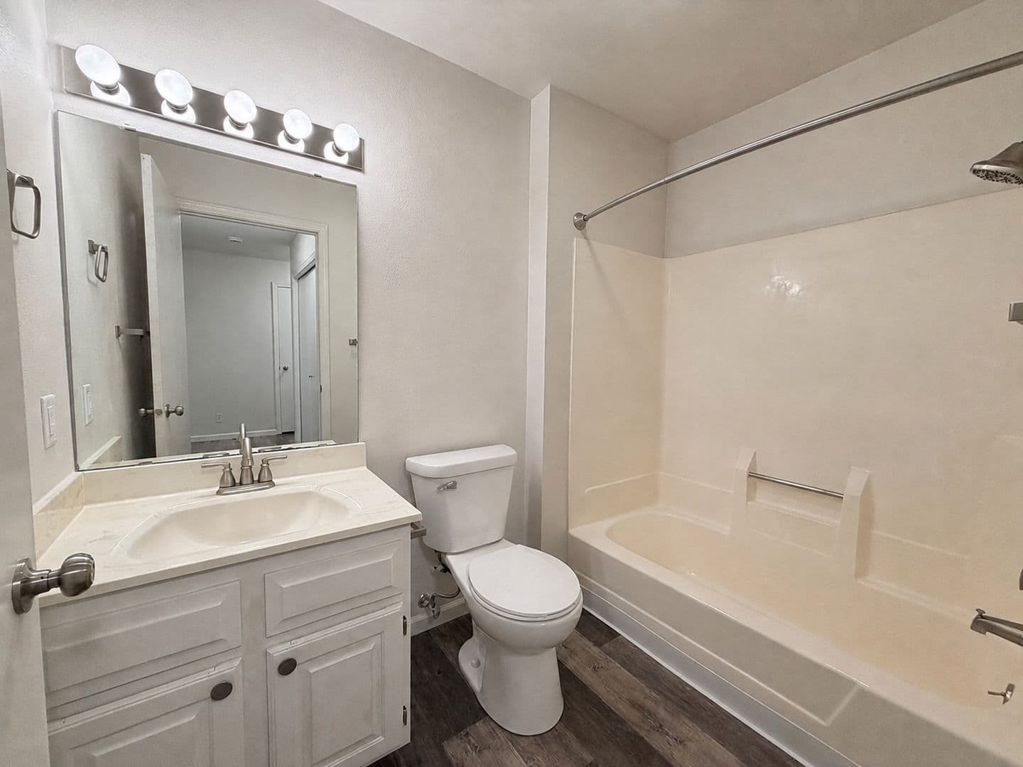 Madison Apartment: 2945 Cimarron Trail
