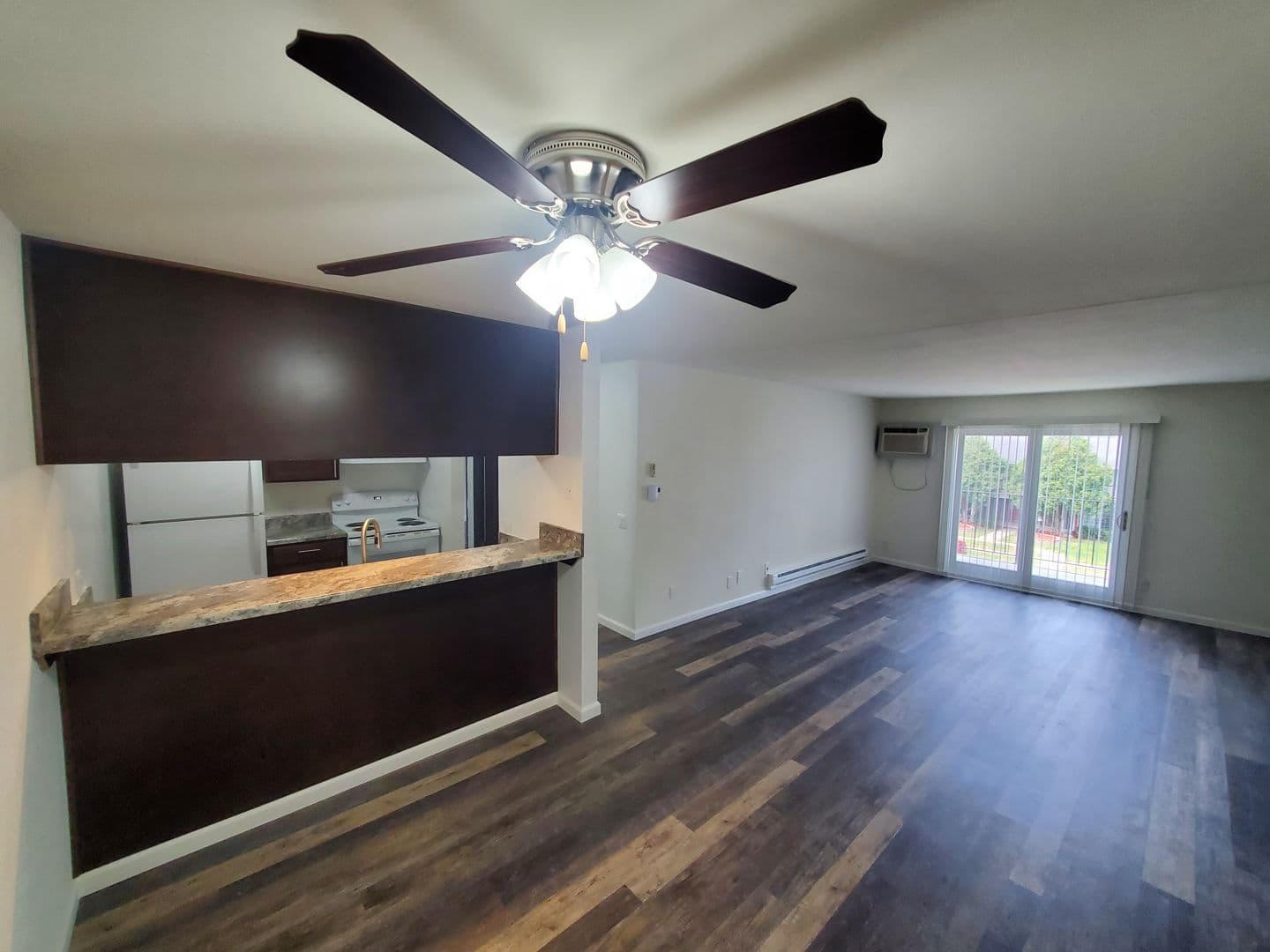 Fitchburg Apartment: 2113 Red Arrow Trail #1