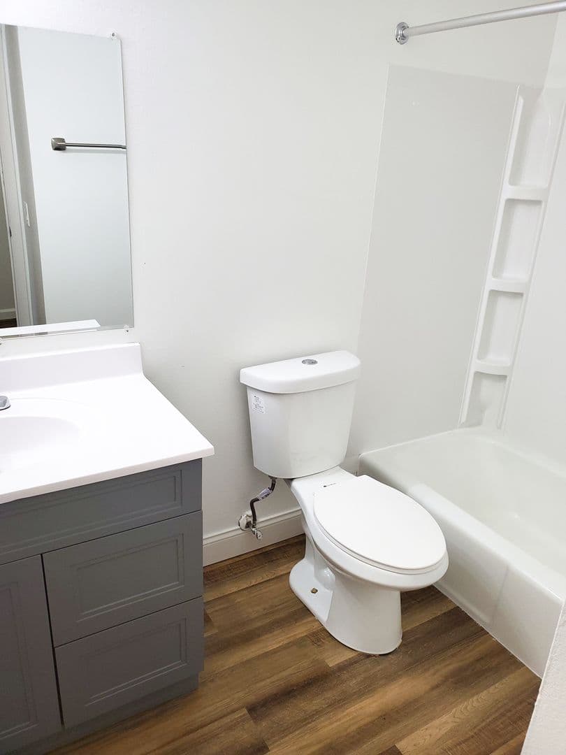 Fitchburg Apartment: 4929 Chalet Gardens Road