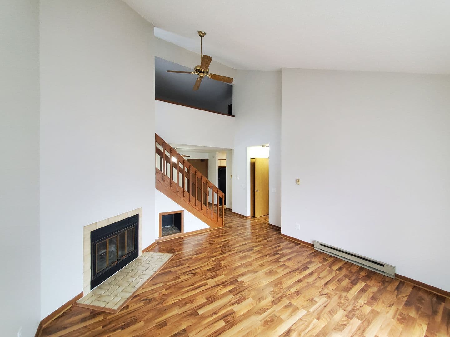 Madison Apartment: 5806 Raymond Road