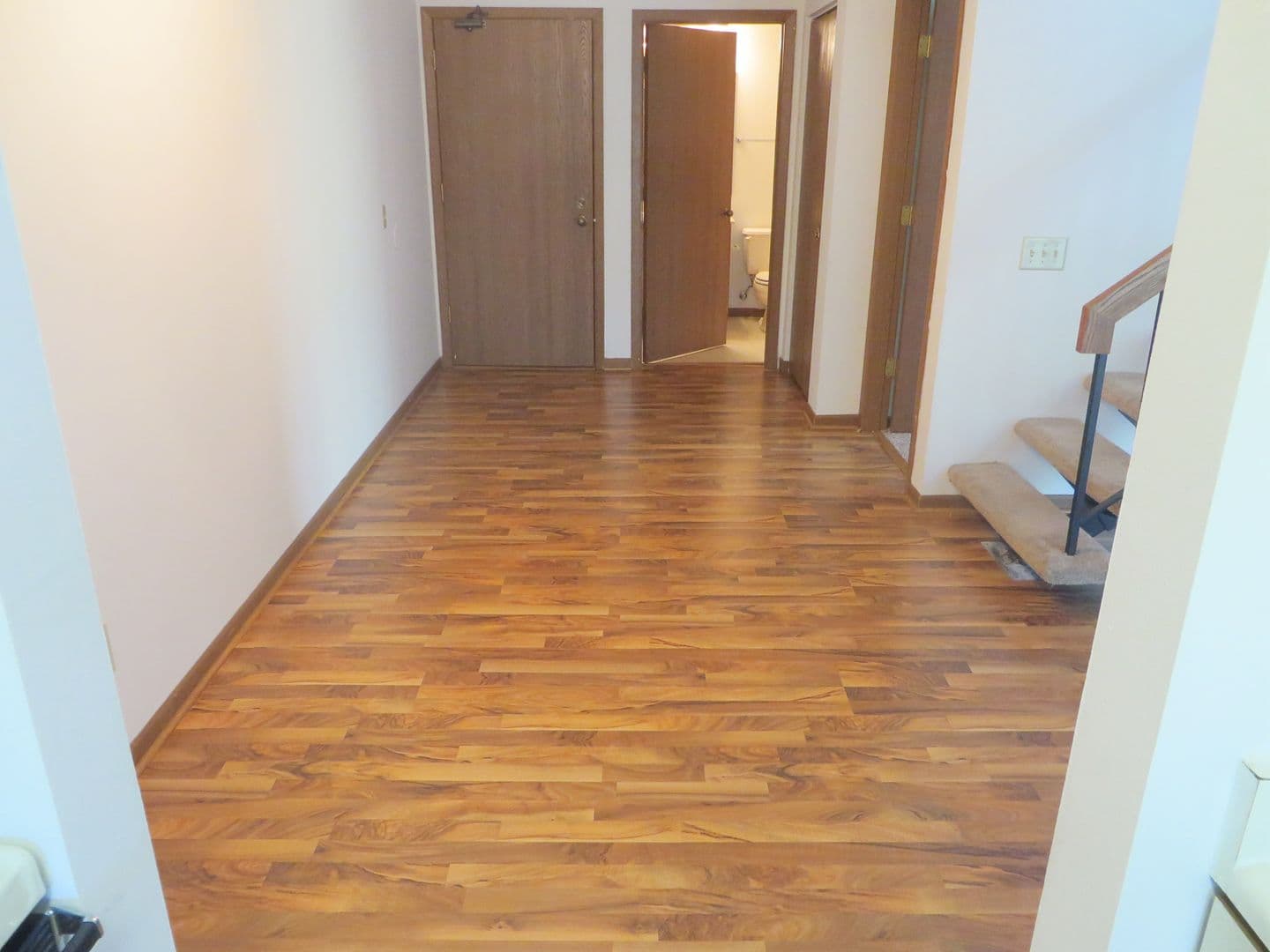 Madison Apartment: 5806 Raymond Road