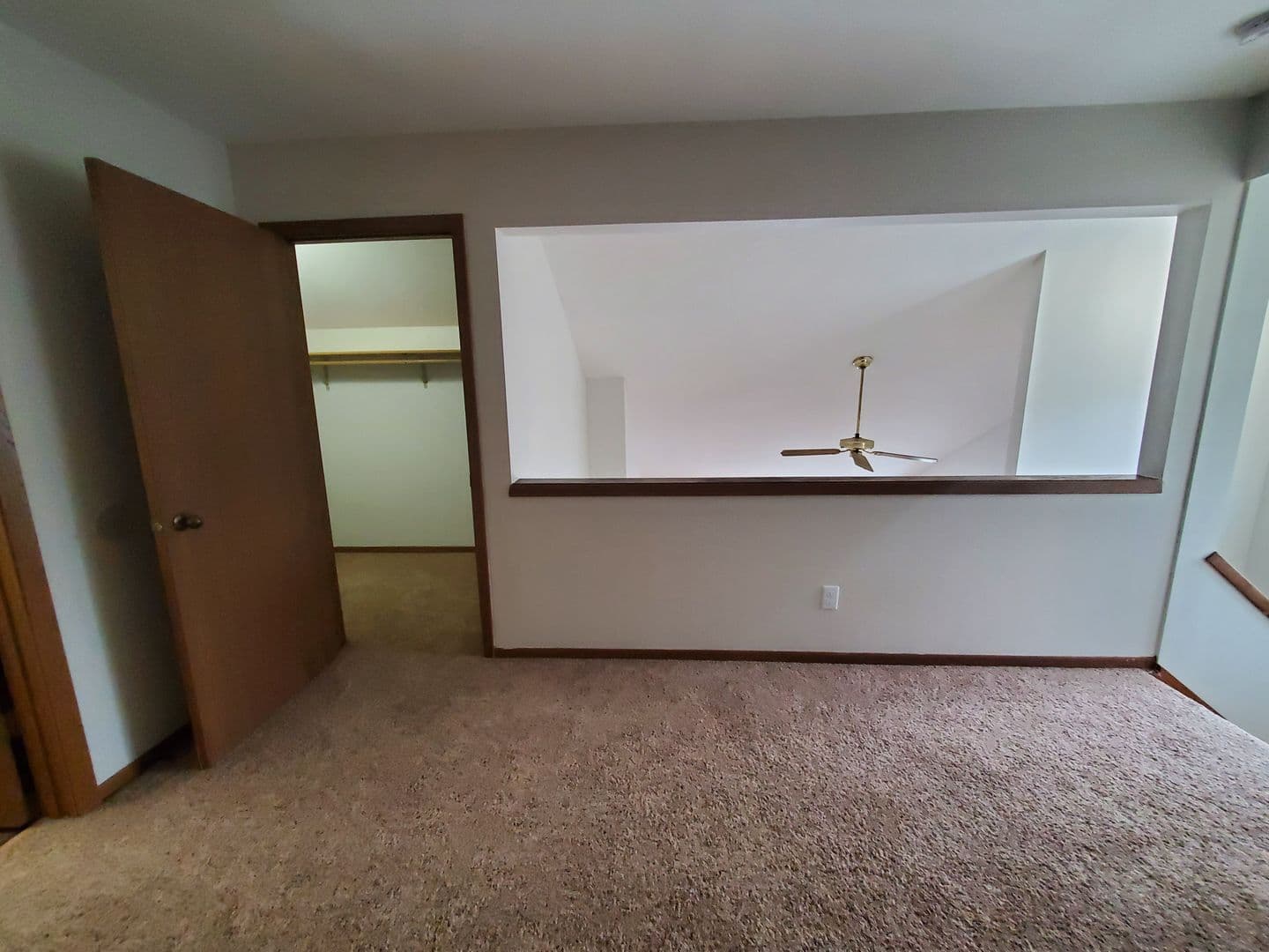 Madison Apartment: 5806 Raymond Road