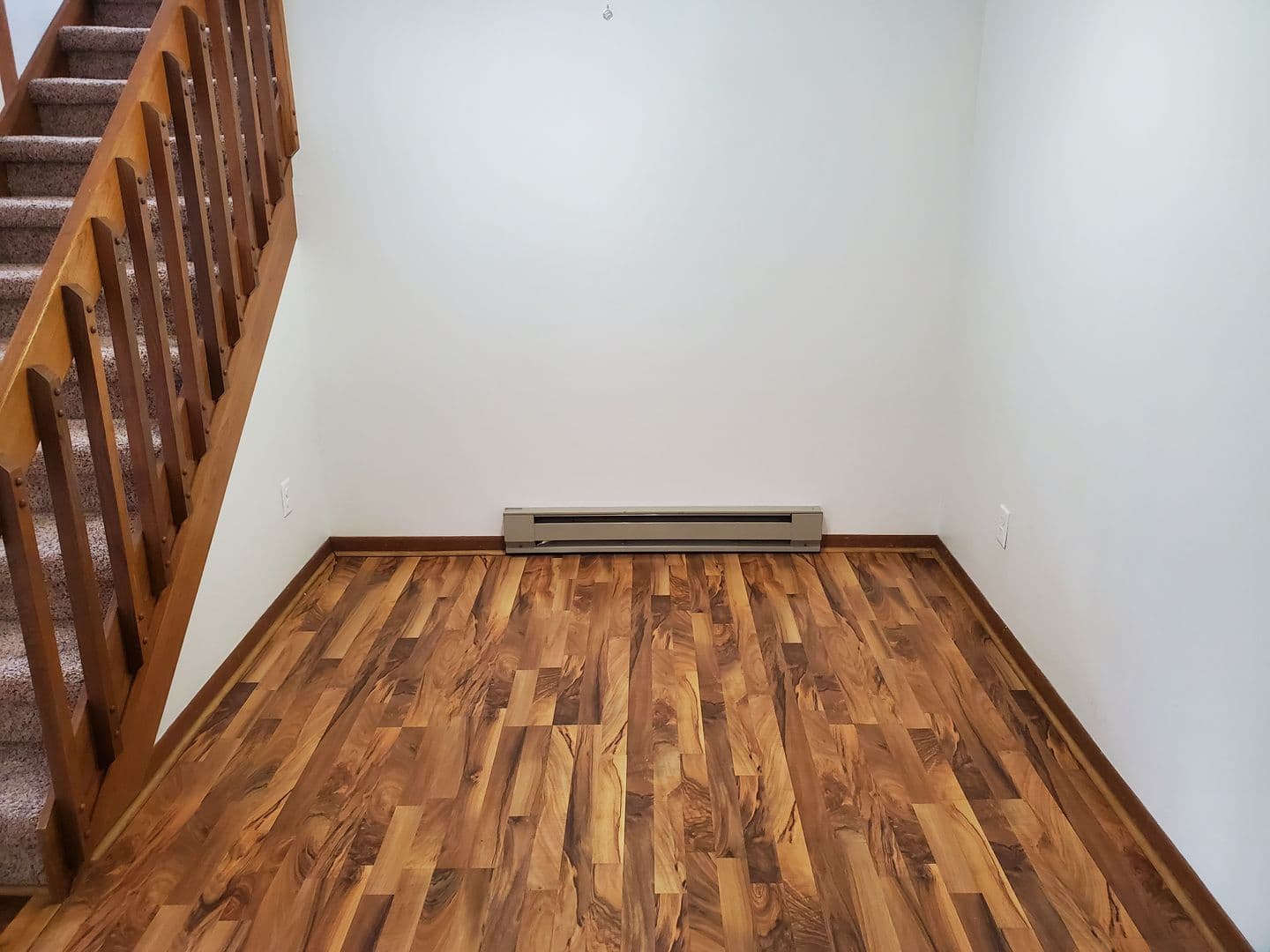 Madison Apartment: 5806 Raymond Road