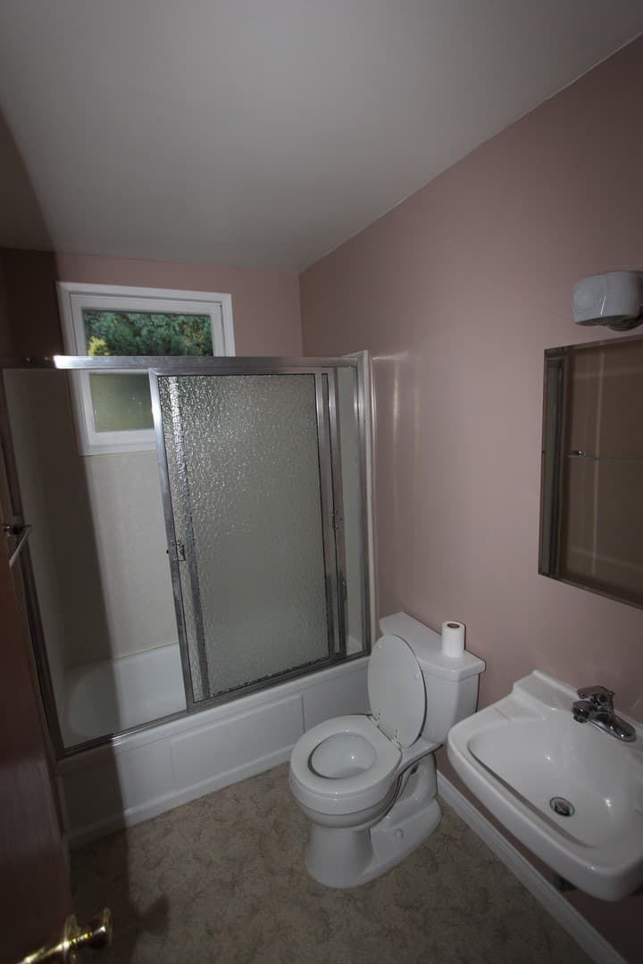 RIVERSIDE House: 117 W BLAINE ST